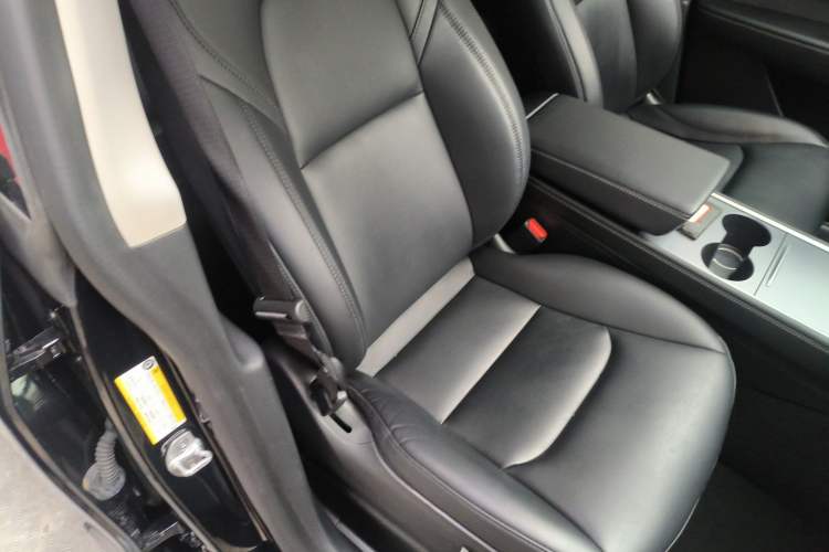 Used Tesla Model Y 2022 Rear-Wheel-Drive Version
