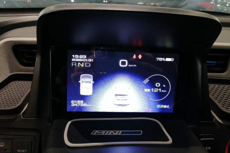 Used Wuling Hongguang MINIEV 2021 Macaron Premium Model – Lithium-NMC