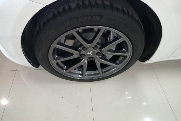 Used Tesla Model 3 2019 Standard Range Rear-Wheel Drive Upgraded Version (52 kWh)
