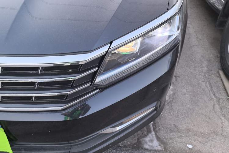 Used Volkswagen Passat 2017 330TSI DSG Luxury Edition
