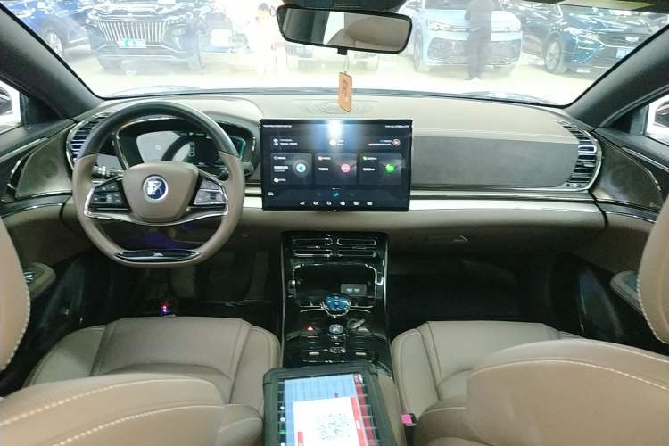 Used BYD Han 2020 EV Long-Range Luxury Model
