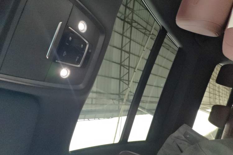 Used BYD Seal 2023 DM-i 1.5L 121km Prestige Model
