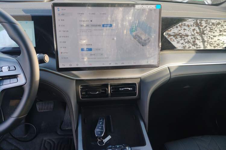 Used BYD Song L DM-i 2025 Intelligent Driving Version 112 km Beyond-Range Type
