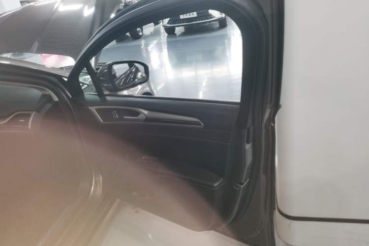 Used Ford Mondeo 2013 2.0L GTDi 200 Fashion Edition
