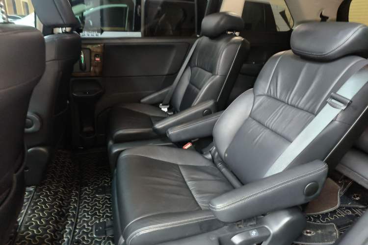 Used Honda Odyssey 2015 Updated Version 2.4L Smart Edition