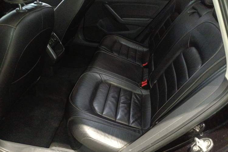 Used Volkswagen Passat 2016 1.8T Government Procurement Version (CEA Engine + 6AT)
