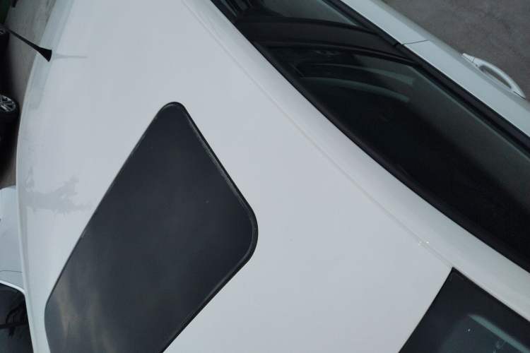 Used Volkswagen Polo 2016 1.6L Automatic Comfort Model
