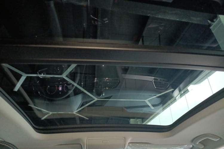 Used Volkswagen Tiguan L 2021 330TSI Automatic Two-Wheel Drive R-Line Enhanced Edition
