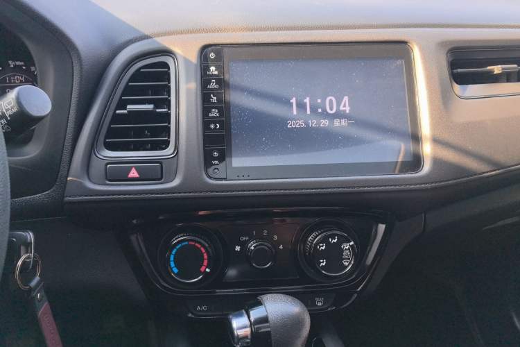 Used Honda Vezel 2020 1.5L CVT Pioneer Edition
