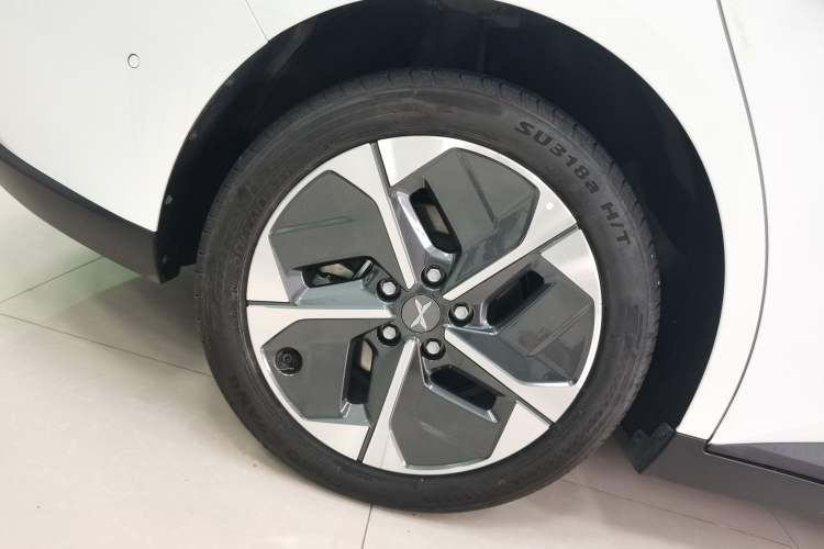 Used XPeng MONA M03 2024 620 with Ultra-Long Range
