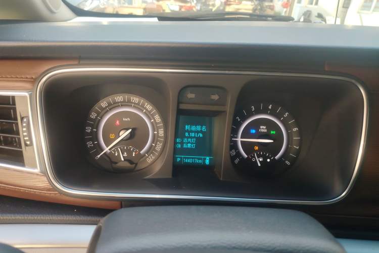 Used Buick GL8 2018 28T Luxury Model China VI Standard