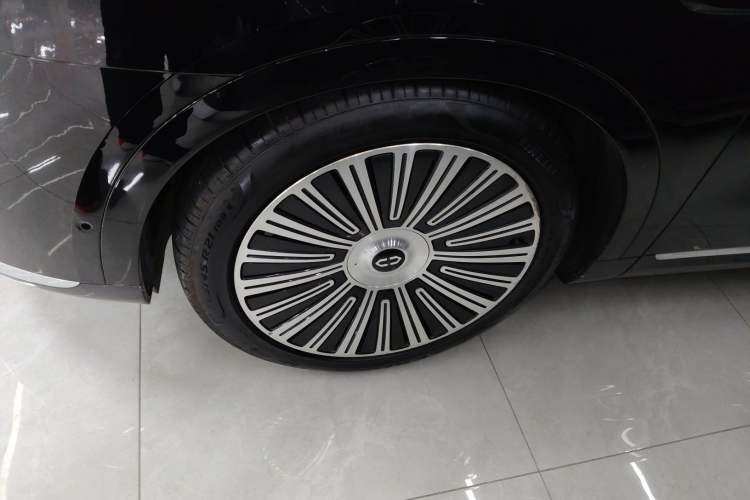 Used Hima AITO M9 2025 Extended-Range Ultra Version 52 kWh 5-Seater Edition