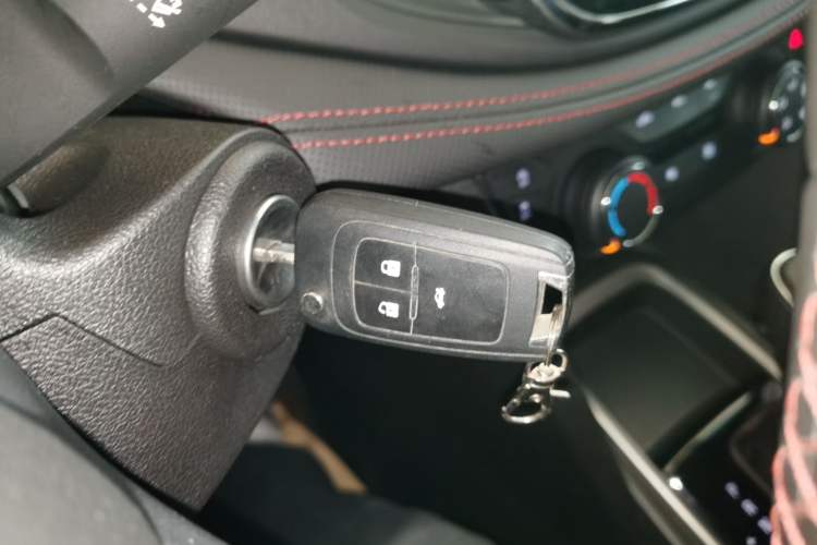 Used Chevrolet Monza 2020 Light Hybrid RS 330T Automatic Comfort Edition
