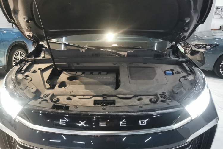 Used  Lingyun 2024 300T Two-Wheel Drive Starlight Edition
