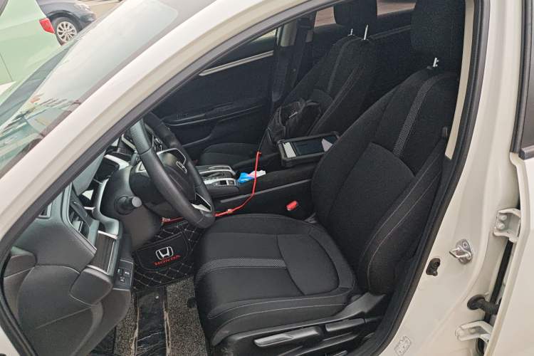 Used Honda Civic 2016 220TURBO CVT Prestige Edition
