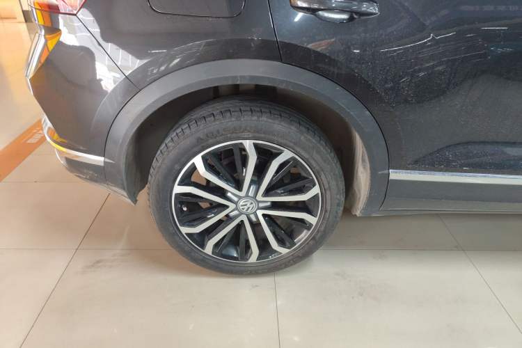 Used Volkswagen T-ROC 2018 280TSI DSG Two-Wheel-Drive Comfort Version China V Standard
