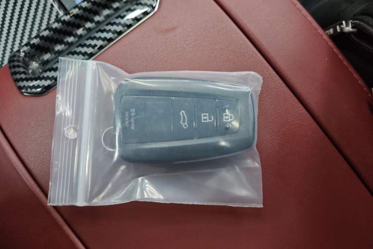 Used Toyota Crown Land Cruiser 2021 2.5L HEV Four-Wheel Drive Flagship Edition
