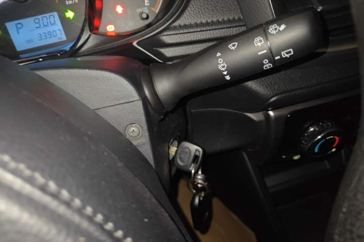 Used Toyota YARiS L 2021 X-Trail 1.5L CVT Luxury Edition
