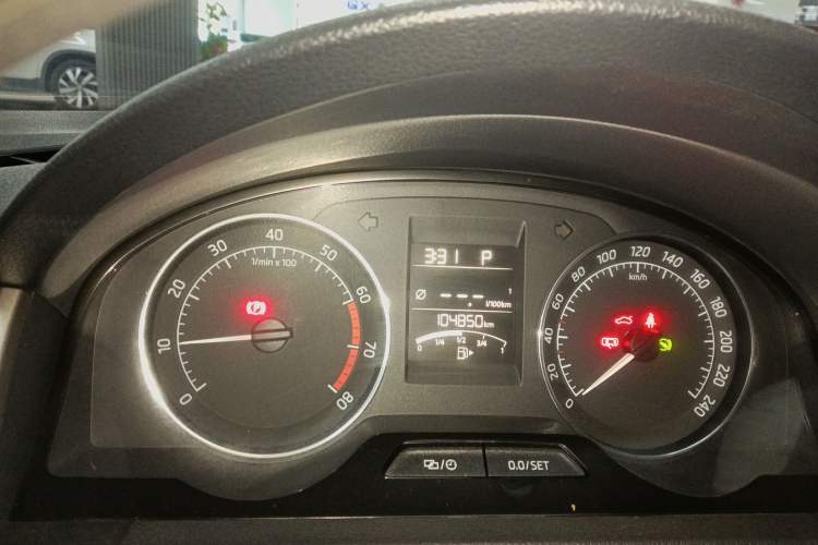 Used Skoda Rapid Spaceback 2014 1.6L Automatic Enjoyment Edition
