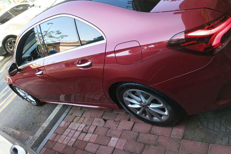 Used Mercedes-Benz A-Class 2020 Restyled A 200 L Sport Sedan Fashion Version
