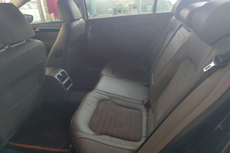 Used Volkswagen Magotan 2015 Facelift 1.8TSI Luxury Model
