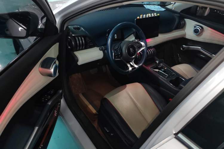 Used BYD Yuan PLUS 2022 430 km Luxury Version
