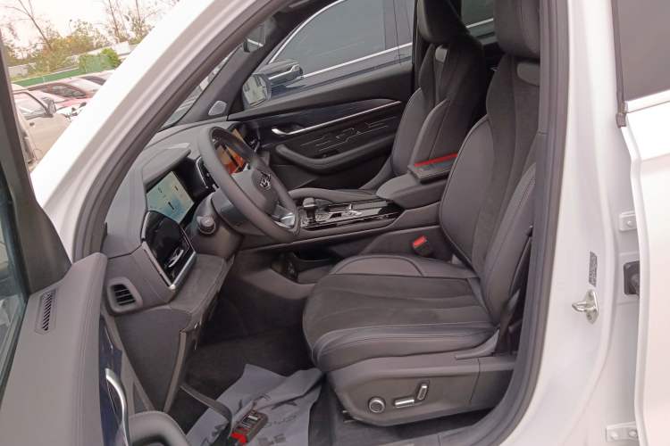 Used Geely Auto Monjaro L 2024 2.0TD High-Power Automatic Two-Wheel Drive Skyline Edition
