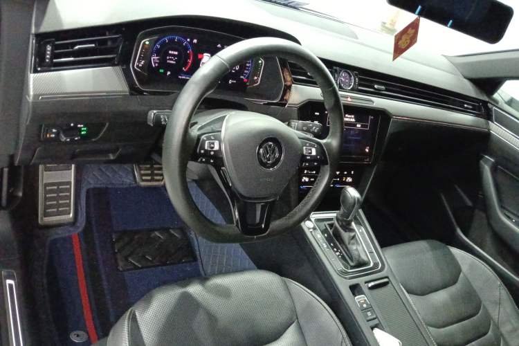 Used Volkswagen FAW-Volkswagen CC 2020 330TSI Glamour Edition China VI Standard
