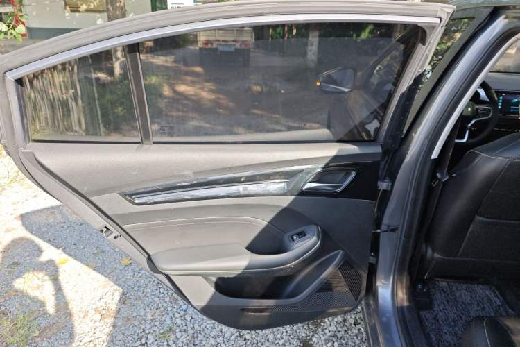 Used Roewe i5 2021 Revised Version 1.5L CVT Diamond Edition
