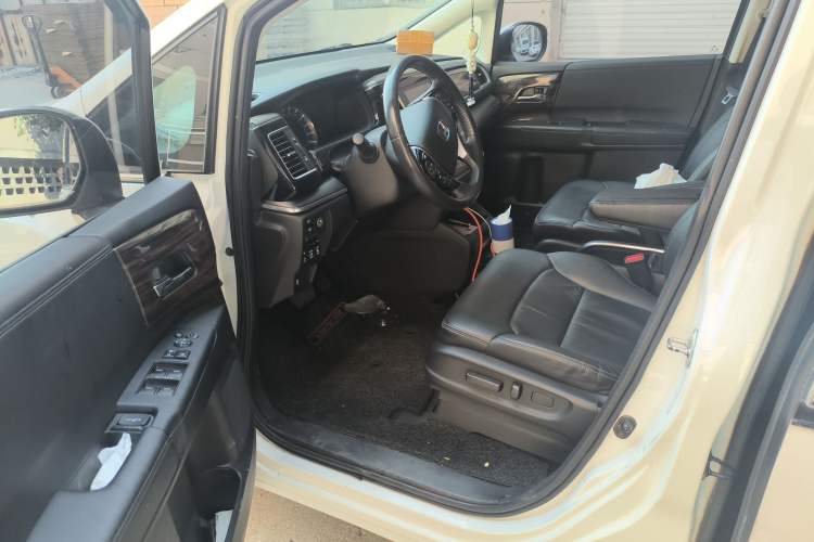 Used Honda Elysion 2016 2.4L Luxury Edition
