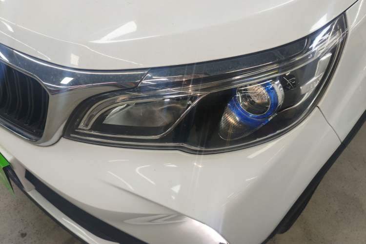 Used Geely Auto Vision X3 2021 PRO 1.5L CVT Deluxe Model