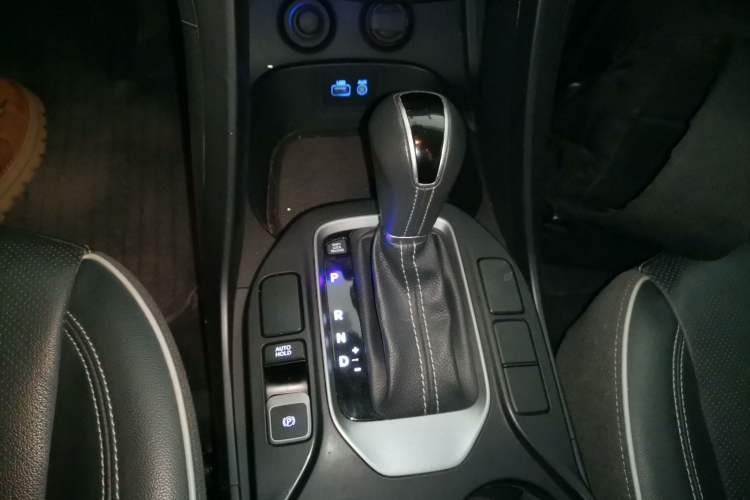 Used Hyundai Santa Fe 2017 2.0T Automatic Two-Wheel Drive Smart Version 7 Seats