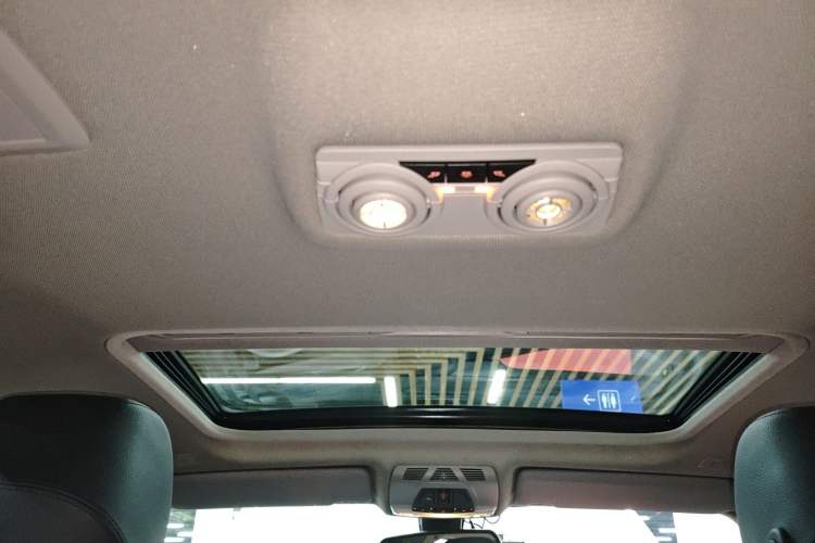 Used BMW 3 Series 2016 320Li Fashion Model
