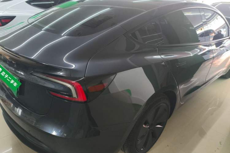 Used Tesla Model 3 2023 Rear-Wheel-Drive Version
