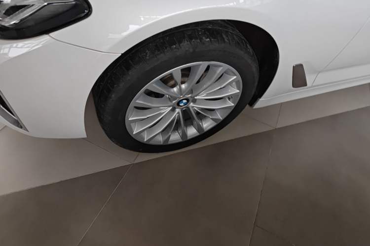 Used BMW 5 Series 2022 Restyled 525Li Luxury Package
