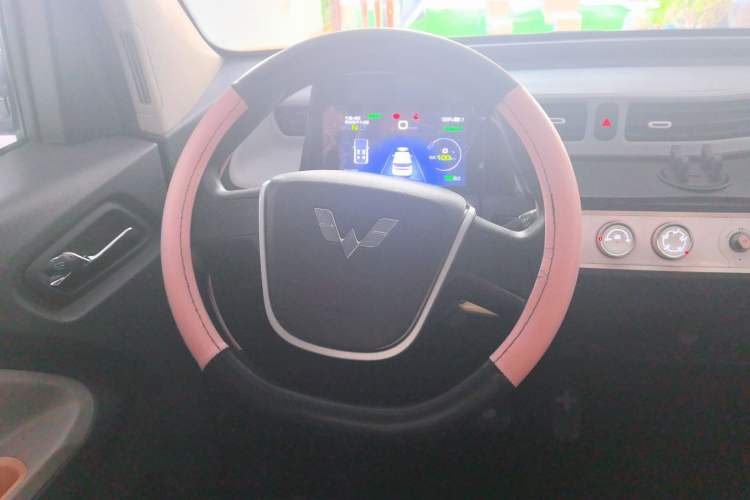 Used Wuling Hongguang MINIEV 2022 Macaron Premium Model – Lithium Iron Phosphate
