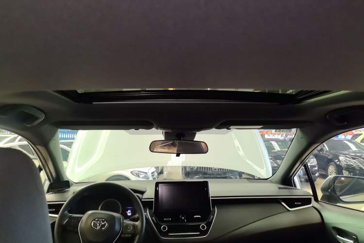 Used Toyota Levin 2019 Dual-Engine 1.8H E-CVT Luxury Edition China VI Standard
