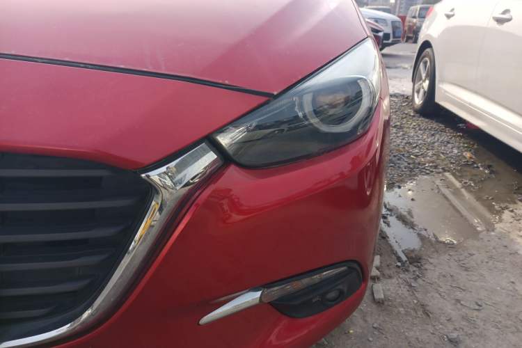 Used Mazda Mazda 3 Axela 2017 Sedan 1.5L Automatic Luxury Model Emission Standard China V
