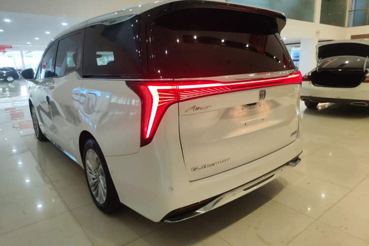 Used Buick Century 2023 2.0T Six-Seater Yinshi Edition
