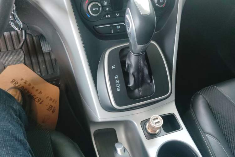 Used Ford Kuga 2013 1.6L GTDi Two-Wheel-Drive Trend Model