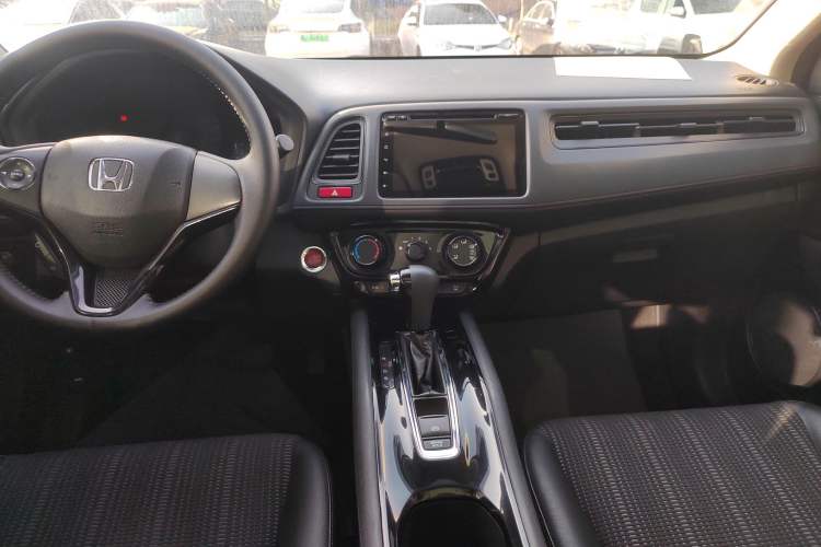 Used Honda Vezel 2016 1.8L CVT Front-Wheel Drive Pioneer Edition
