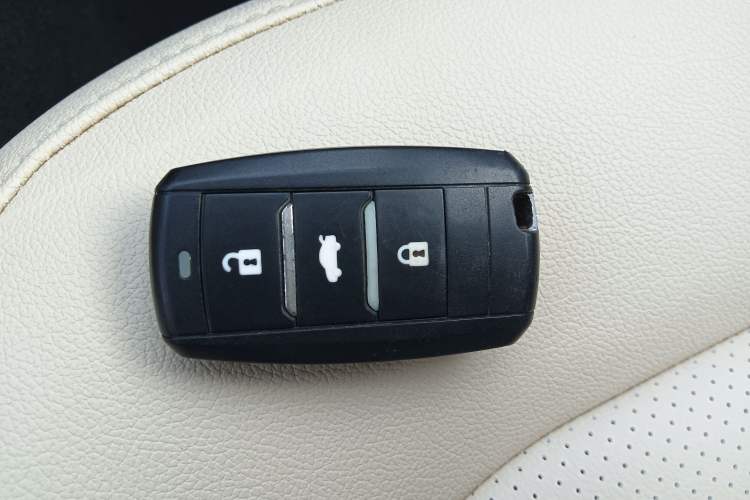 Used Changan Alsvin V7 2016 1.6L Automatic Enjoyment Model China V Standard