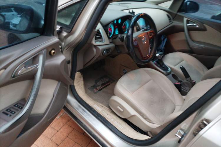 Used Buick GT 2013 GT 1.6L Automatic Fashion Edition
