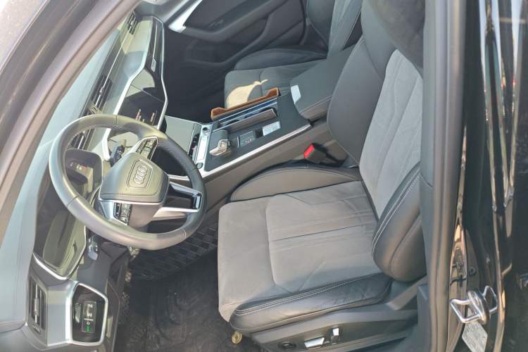 Used Audi A6L 2024 40 TFSI Luxury Dynamic Edition
