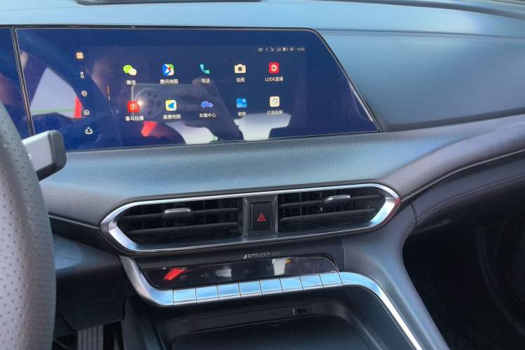 Used Changan UNI-T 2020 1.5T Prestige Version
