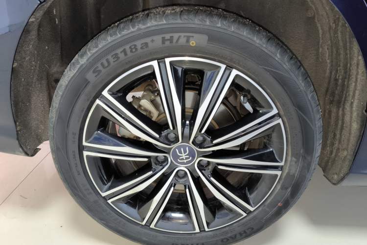 Used BYD Song MAX New Energy 2019 DM 1.5T Smart Connect Advanced 7-Seater China VI Standard
