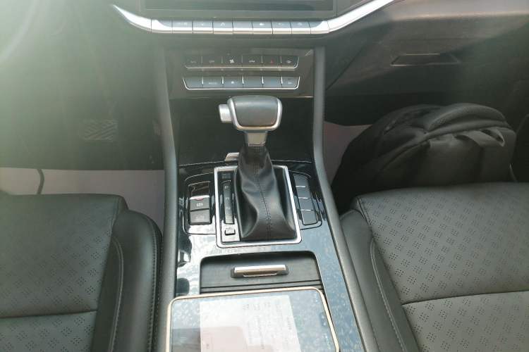 Used Sinotruk VGV U70 2020 1.5T Automatic Smart Enjoyment Elite Version 7 Seats