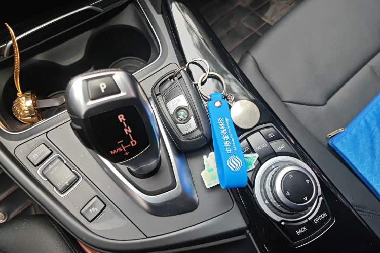 TDK.VehicleDetails.img