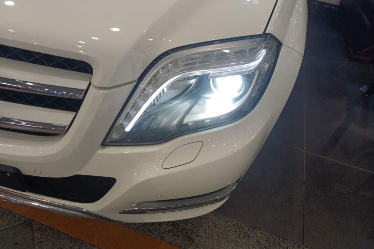 Used Mercedes-Benz GLK-Class 2013 GLK 300 4MATIC Fashion Model