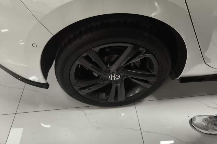 Used Volkswagen Golf 2023 Facelift 280TSI DSG R-Line Lite